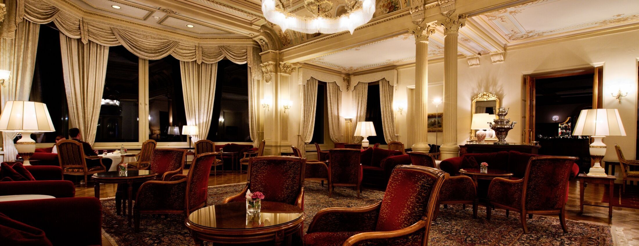 Découvrez l'ensemble de nos services afin que vous réalisez votre projet d'acquisition ou de cession de votre fonds de commerce d'hôtel ou de boulangerie dans les meilleures conditions.